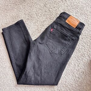 Levi’s 502 jeans